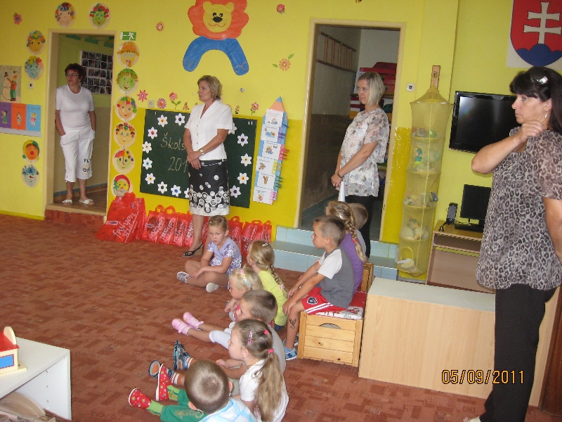 Fotogaléria Začiatok škol. roka 2011-12 (4) Začiatok škol. roka 2011-12
